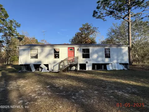 104 Doe Trl, Hawthorne, FL 32640