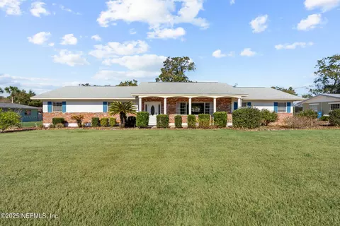 1075 Rolling Acres Dr, Deland, FL 32720