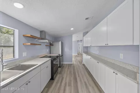 117 Chilton Pl, Satsuma, FL 32189