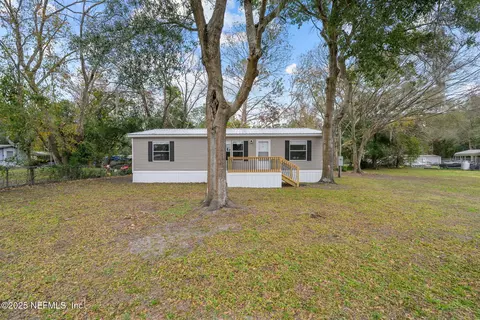 112 Sanjan Dr, Satsuma, FL 32189