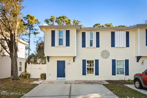 2513 Haywood Estates Ln, Atlantic Beach, FL 32233