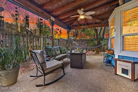 4483 Goodbys Hideaway Dr N, Jacksonville, FL 32217
