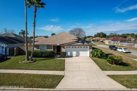2378 Cool Springs Dr N, Jacksonville, FL 32246