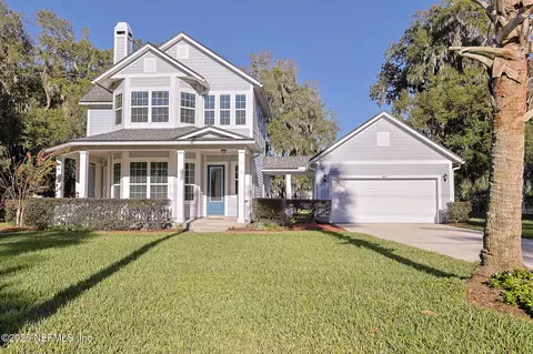 662 Magnolia Ave, Green Cove Springs, FL 32043