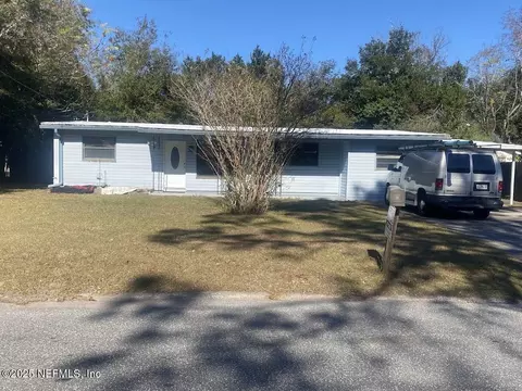7937 Chateau Dr S, Jacksonville, FL 32221