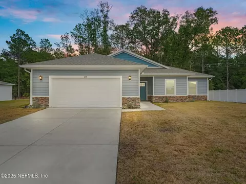 247 River Hill Dr, Welaka, FL 32193