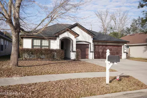 5574 Huckleberry Trl N, Macclenny, FL 32063