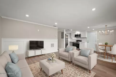 4340 Bessie Cir W, Jacksonville, FL 32209