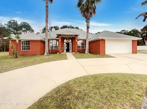 10865 Lydia Estates Dr E, Jacksonville, FL 32218