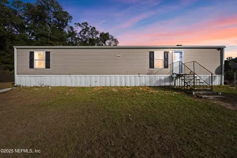204 Hodge St, Satsuma, FL 32189