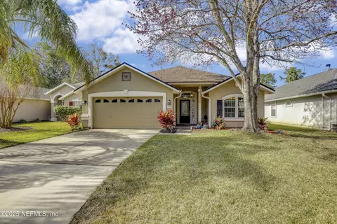 569 Redberry Ln, Saint Johns, FL 32259