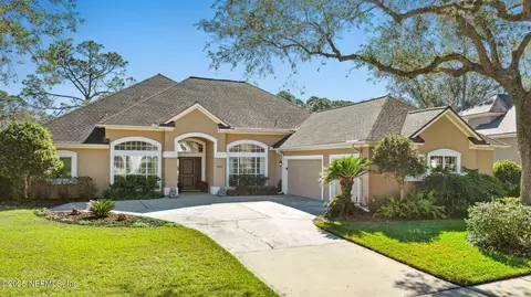8210 Bay Tree Ln, Jacksonville, FL 32256