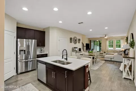 239 Servia Dr, Saint Johns, FL 32259