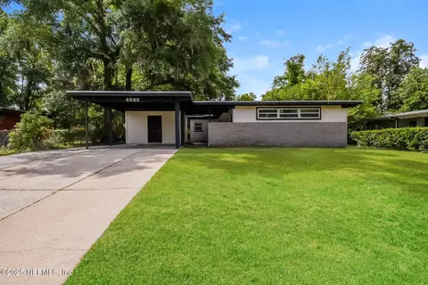 4662 Lincrest Dr N, Jacksonville, FL 32208