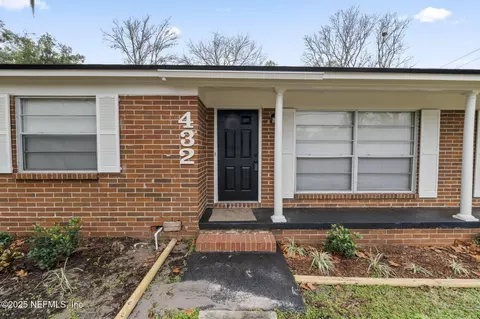 432 Neptune Rd, Orange Park, FL 32073