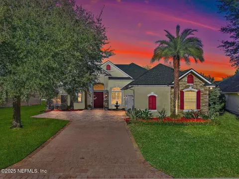 809 Songbird Dr, Orange Park, FL 32065