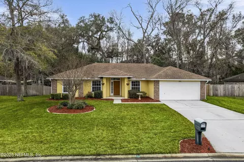 1041 Whirlaway Cir N, Jacksonville, FL 32218