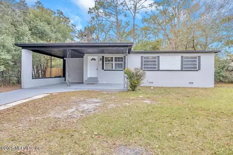 5726 Norde Dr E, Jacksonville, FL 32244