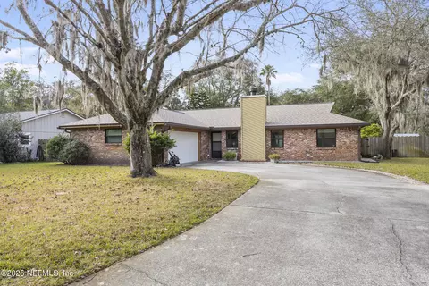1120 Hamlet Ln E, Neptune Beach, FL 32266