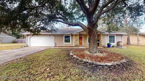 7146 Loves Dr, Jacksonville, FL 32222