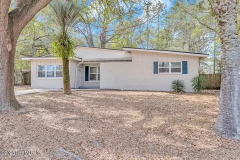 2140 Monteau Dr, Jacksonville, FL 32210