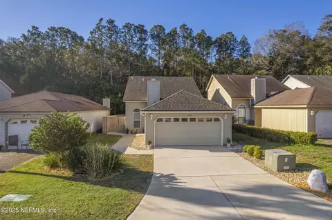 11838 Valley Garden Dr, Jacksonville, FL 32225