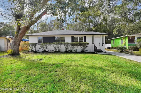 5632 W Minosa Cir, Jacksonville, FL 32209