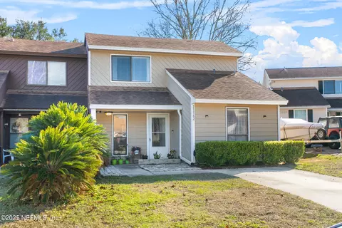 11562 Oak Water Trl, Jacksonville, FL 32225