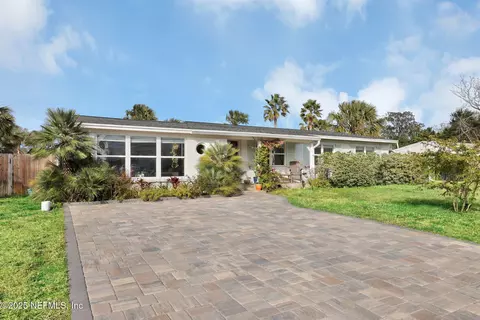 534 Lora St, Neptune Beach, FL 32266