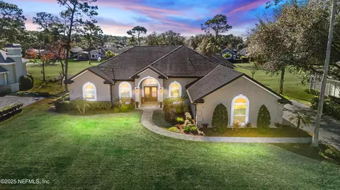 12818 Huntley Manor Dr, Jacksonville, FL 32224