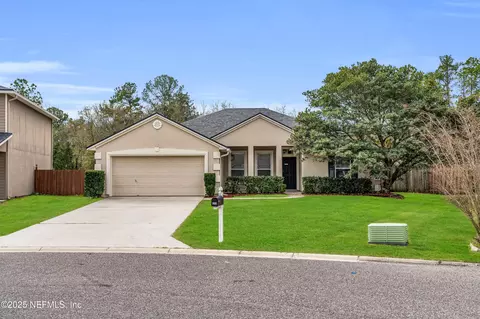 2400 Bonnie Lakes Dr, Green Cove Springs, FL 32043