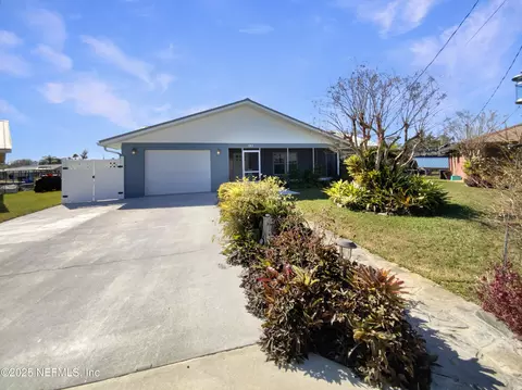 127 Magnolia Dr, East Palatka, FL 32131