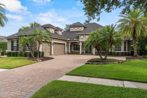 132 St Johns Forest Blvd, Saint Johns, FL 32259