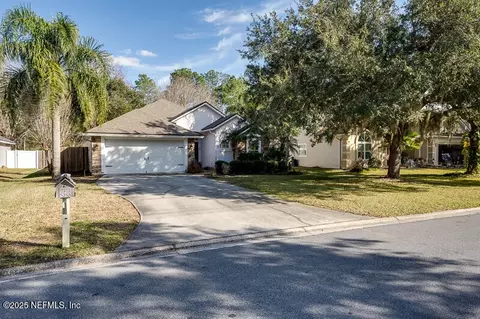 572 N Bridgestone Ave, Saint Johns, FL 32259