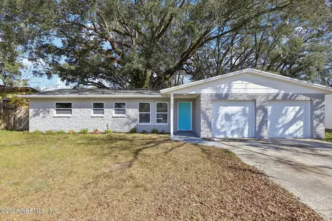 8253 Caravelle Dr, Jacksonville, FL 32244