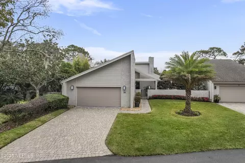 36 Lake Julia Dr S, Ponte Vedra Beach, FL 32082