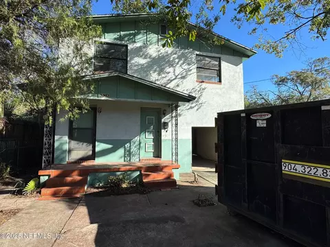 1307 Grunthal St, Jacksonville, FL 32209