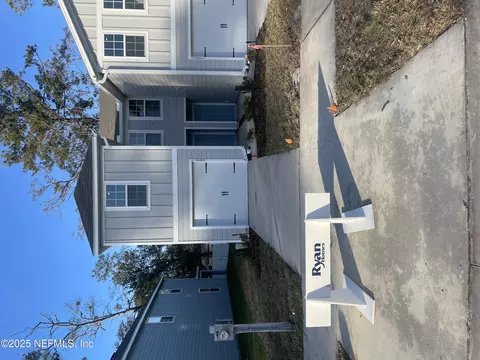 7203 Luminary Ln, Jacksonville, FL 32210