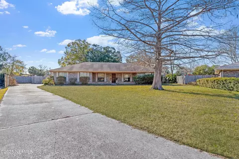 2469 Baywood Ct, Orange Park, FL 32065