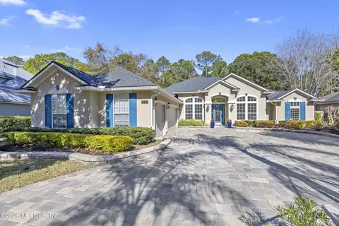 1240 N Burgandy Trl, Jacksonville, FL 32259