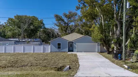 9332 Sisson Dr, Jacksonville, FL 32218