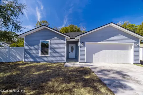 9316 Sisson Dr, Jacksonville, FL 32218