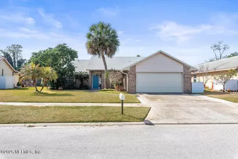 2036 Hovington Cir W, Jacksonville, FL 32246