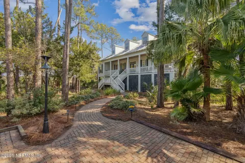 96114 Piney Island Dr, Fernandina Beach, FL 32034