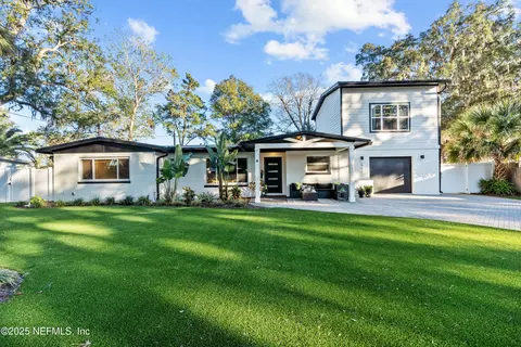 1753 Tanglewood Rd, Jacksonville Beach, FL 32250