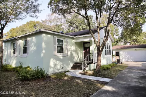5241 Attleboro St, Jacksonville, FL 32205