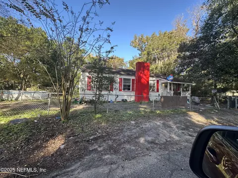 8056 Floyd St, Jacksonville, FL 32208