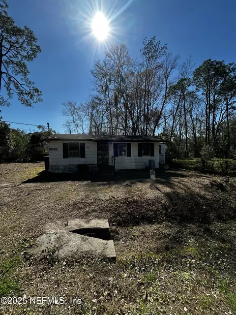 6056 Flicker Ave, Jacksonville, FL 32219