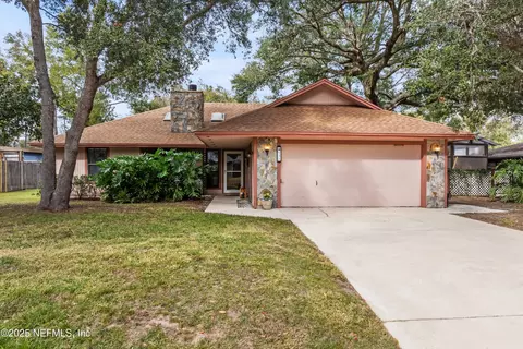 137 Pelican Rd, Saint Augustine, FL 32086