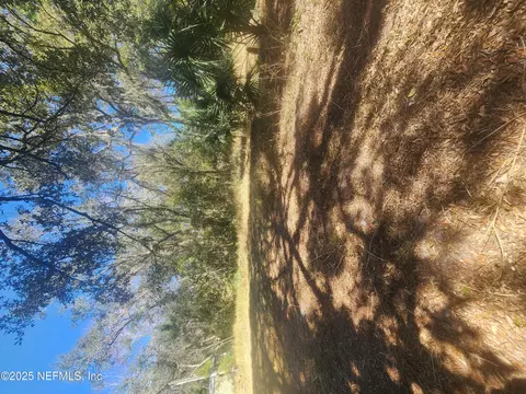 210 Hoot Owl Rd, Satsuma, FL 32189